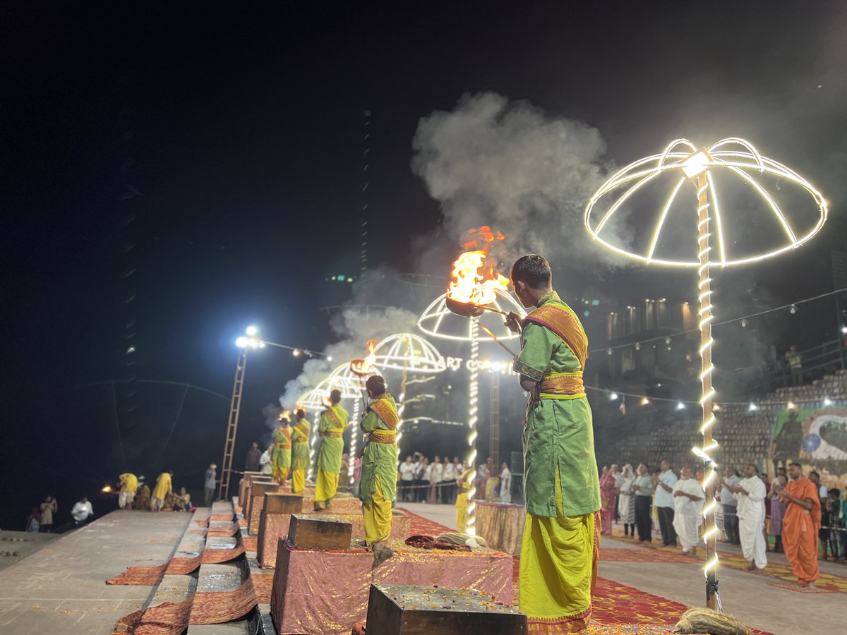 Rishikeshdham's tweet photo. Memory of 06.03.2026 Daily #GangaAarti at Shree Swaminarayan Ghat with Mediation. Since 2002 | Managed by Rishikesh Dham  👤Co-founder: Shree Sunil Bhagat  📷#SpiritualIndia #SunilBhagat #RishikeshDham #ganges https://t.co/L7glc3yjcT