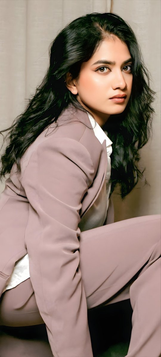 WallpaperIndian's tweet image. Pastel lilac palette creates soft sophisticated charm 🥰
👑 Anarkali Marikar 💜

#Anarkali #AnarkaliMarikar