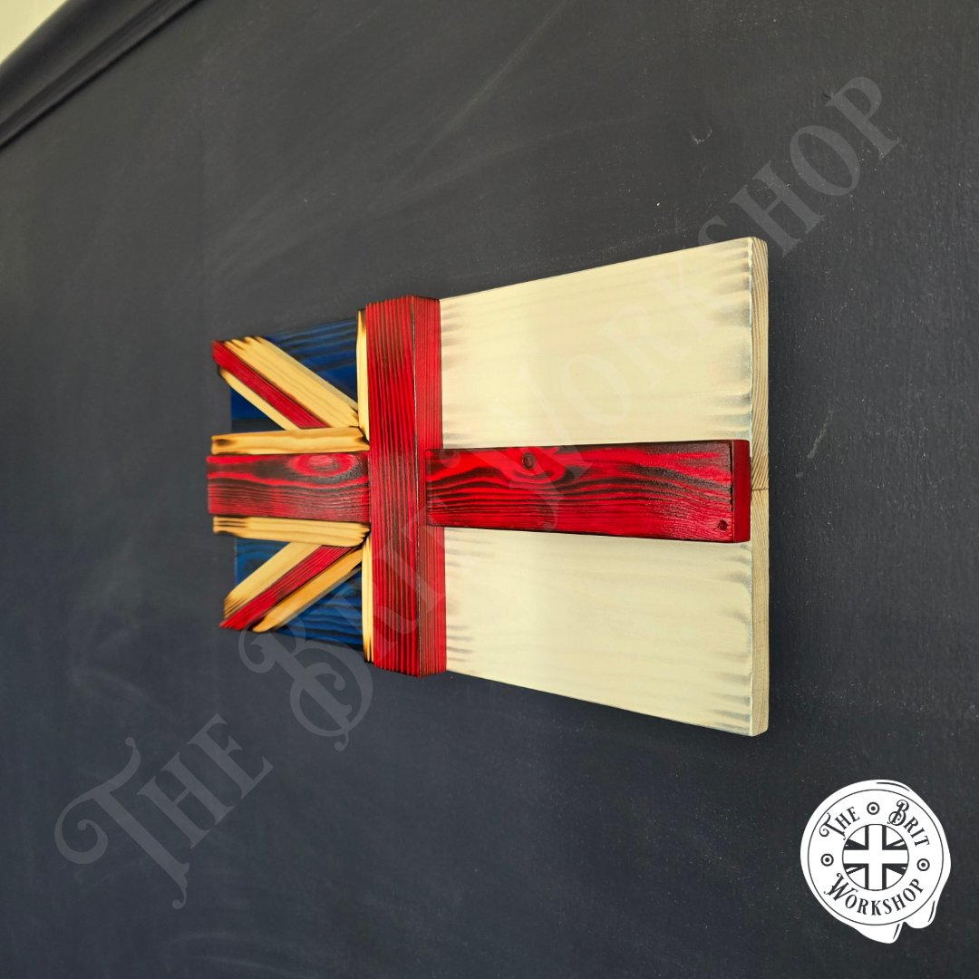 TheBritWorkshop's tweet photo. New in store, Half British Half English 3D wooden flags, for those who are proud to be British and English 🇬🇧🏴󠁧󠁢󠁥󠁮󠁧󠁿 https://t.co/SQD8etECnT