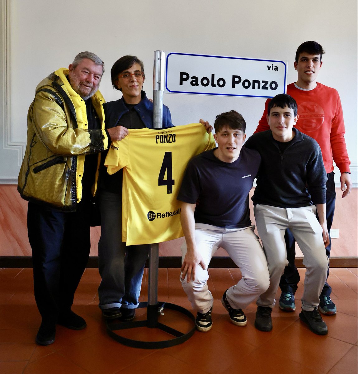 🟡🔵🪹 𝗜𝗹 𝗡𝗶𝗱𝗼 - Via 𝗣𝗮𝗼𝗹𝗼 𝗣𝗼𝗻𝘇𝗼, Nonantola (MO)📍

🔗  shorturl.at/uBZlg

#DaiGialli #Modna