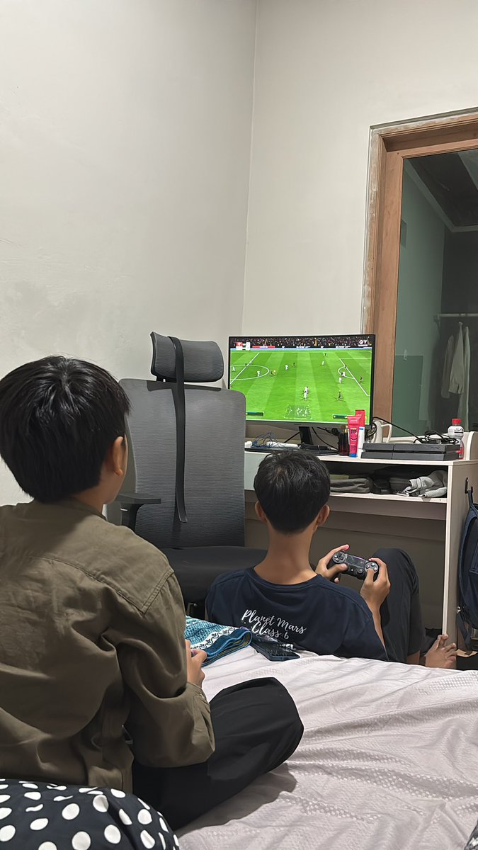 dimsumnab's tweet photo. Akademi fifa https://t.co/uIi0lTVMK7