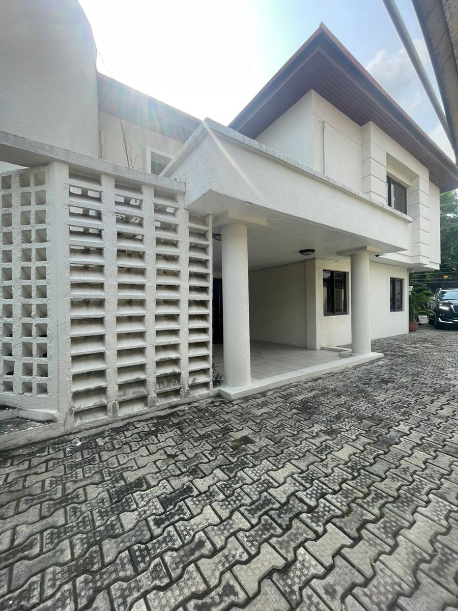 bars_marshall's tweet photo. NOW  LETTING
IN PARKVIEW  ESTATE, 
IKOYI

New Brief - To Let 

Well maintained and spacious Six (6) bedroom detached HOUSE 

Location: Parkview Estate, Ikoyi (Just by the gate) 

Features:

CCTV
Swimming Pool 
Fitted gym
Garden area 
Servants quarters 
2 Generators https://t.co/6JNAJjMBiP