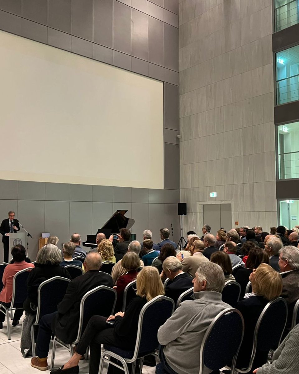 Botschaft von Griechenland in Berlin tweet media