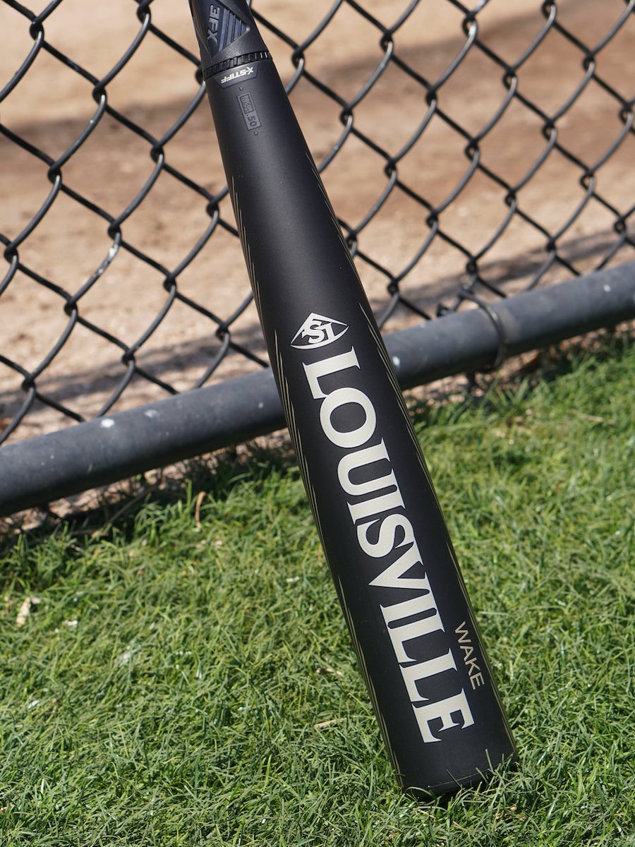 Louisville Slugger tweet media