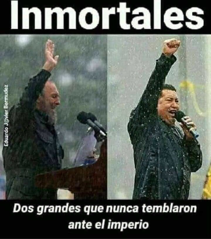Dos grandes de nuestra historia que jamás olvidaremos y #CubaViveEnSuHistoria #UnidosXCuba #CiegoAvila #LatirAvileño  <a href="/DiazCanelB/">Miguel Díaz-Canel Bermúdez</a> <a href="/DrRobertoMOjeda/">Dr. Roberto Morales Ojeda</a> <a href="/SuselyMorfaG/">Susely Morfa González</a> <a href="/PartidoPCC/">Partido Comunista de Cuba</a> <a href="/IzquierdoAlons1/">Livan Izquierdo Alonso</a> <a href="/JHGcasanova/">julio Heriberto Gómez Casanova</a>