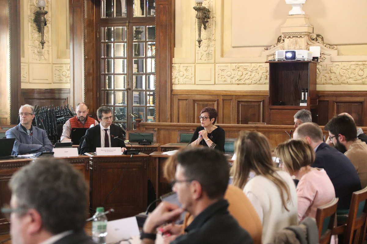 Image de Préfète du Puy-de-Dôme - Hier, Anne Frackowiak-Jacobs, préfète du Puy-de-Dôme, a réuni les services de l'Etat et les organisa