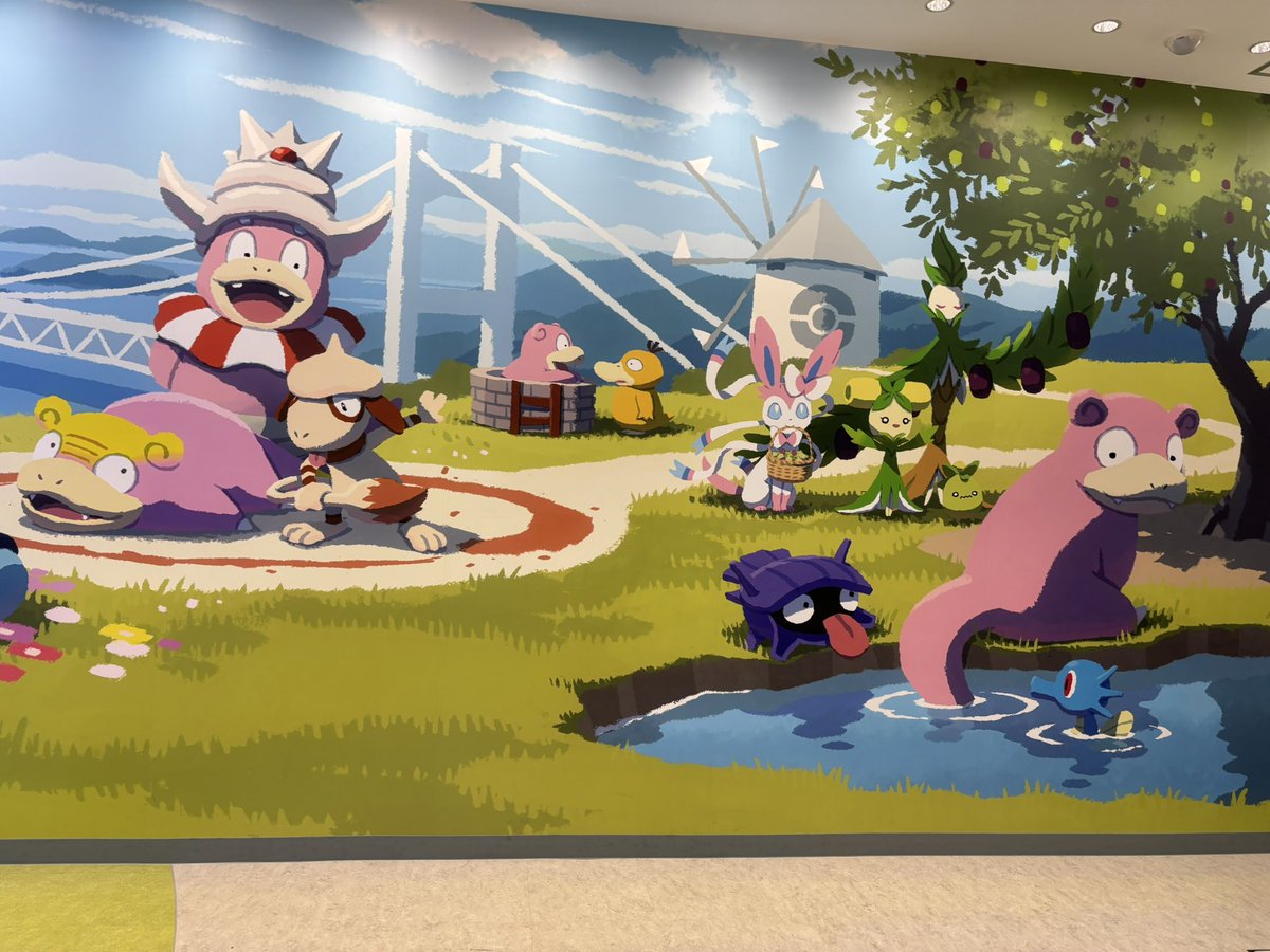semuu_semuu's tweet photo. ポケセンの壁画、本当に良かった
今度街行くときはヤドンぬい連れてポケセン行く(^.^) https://t.co/lyWMLHVyP1