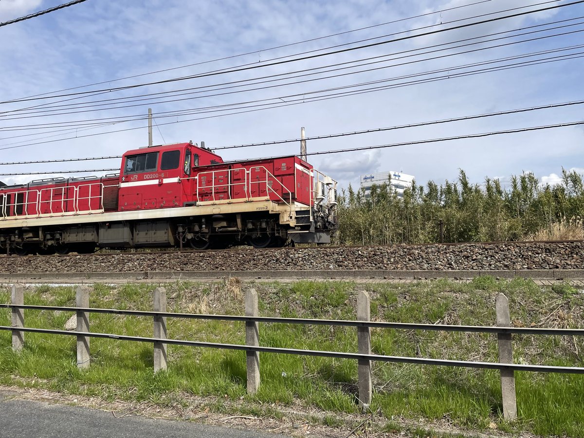 takshii's tweet photo. 東海道線豊橋付近で都営地下鉄大江戸線の1 2-900系を見たよ https://t.co/ECcbxGvOHS