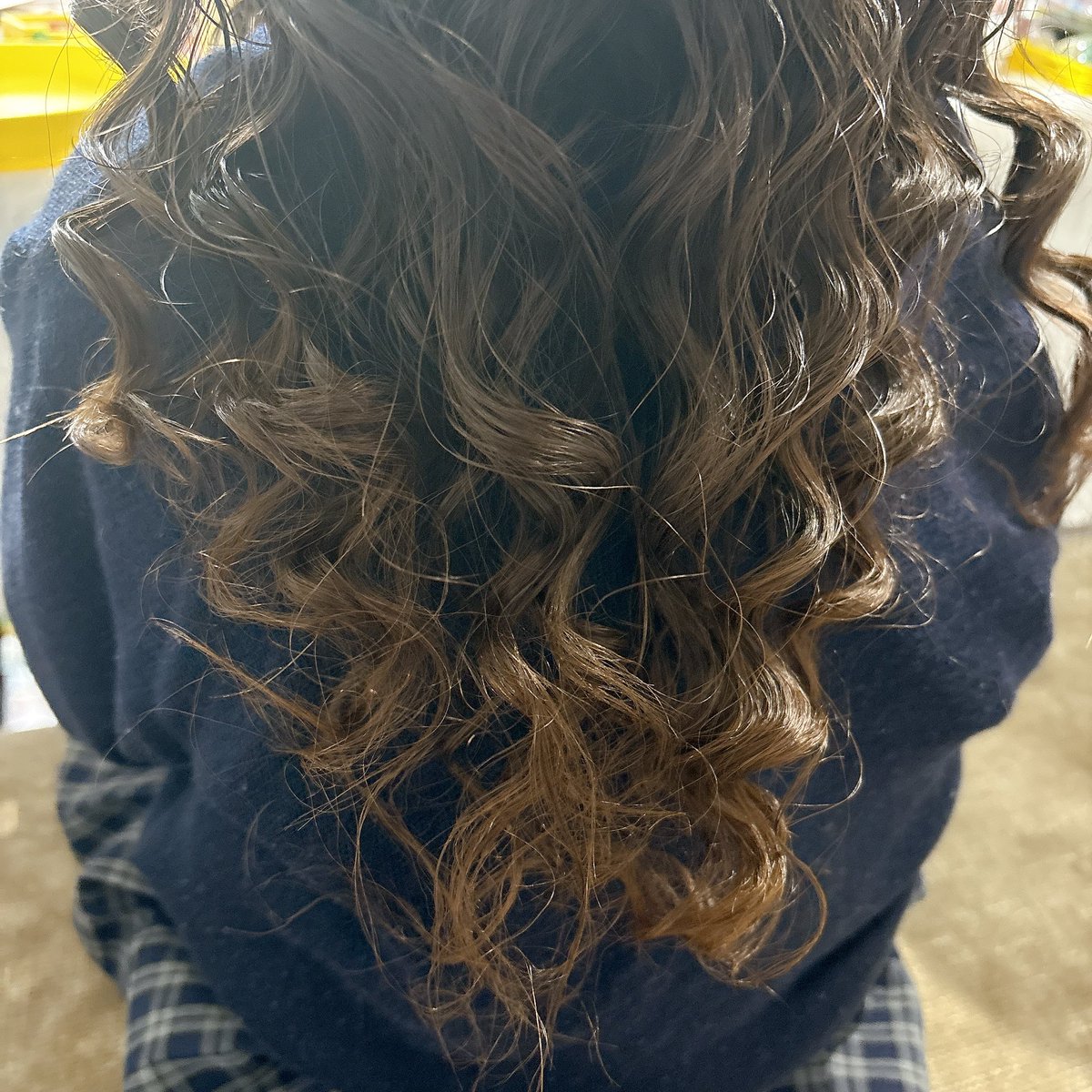 cococosmee's tweet photo. リーゼ様から頂きました

オイルとバームの良いとこどりな
ヘアバーム。

手のひらでスーッと伸ばせて、髪に
馴染ませやすい！
つけた後ベタつきにくいのも🙆‍♀️

無香なので他のヘア剤とも合わせやすい。

ツヤと濡れ感のある綺麗な巻き髪を
一日中キープ！

#モニター企画_リーゼ https://t.co/izhT5bLLnh