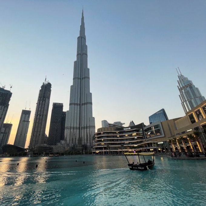 Dubai’de otel fiyatları gecelik kişi başı 198 TL’ye kadar düştü.

2 kişilik oda: 9$ (396 TL)