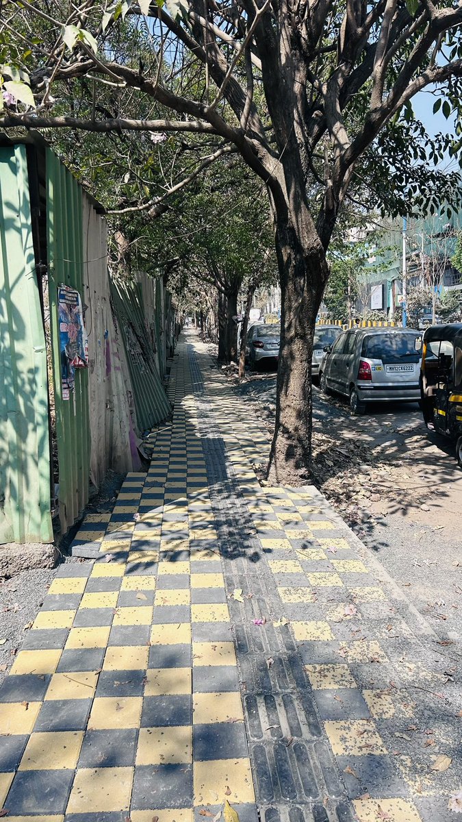 Team_Road_Squad's tweet photo. Thank you PMC for making this wonderful footpath on Baner-Pashan Link road

@PMCPune 

Now its time to protect it from encroachments https://t.co/sM7J5QtGUs