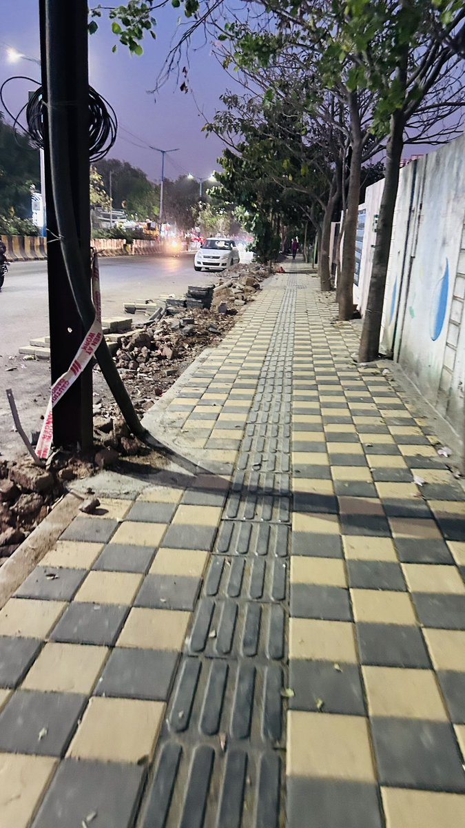 Team_Road_Squad's tweet photo. Thank you PMC for making this wonderful footpath on Baner-Pashan Link road

@PMCPune 

Now its time to protect it from encroachments https://t.co/sM7J5QtGUs