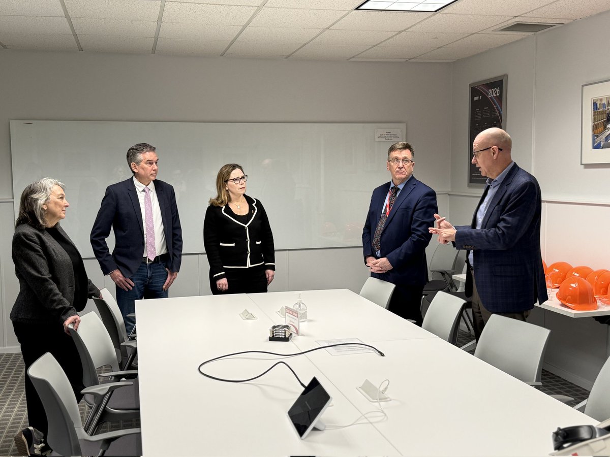 Tim Louis 🇨🇦 tweet media