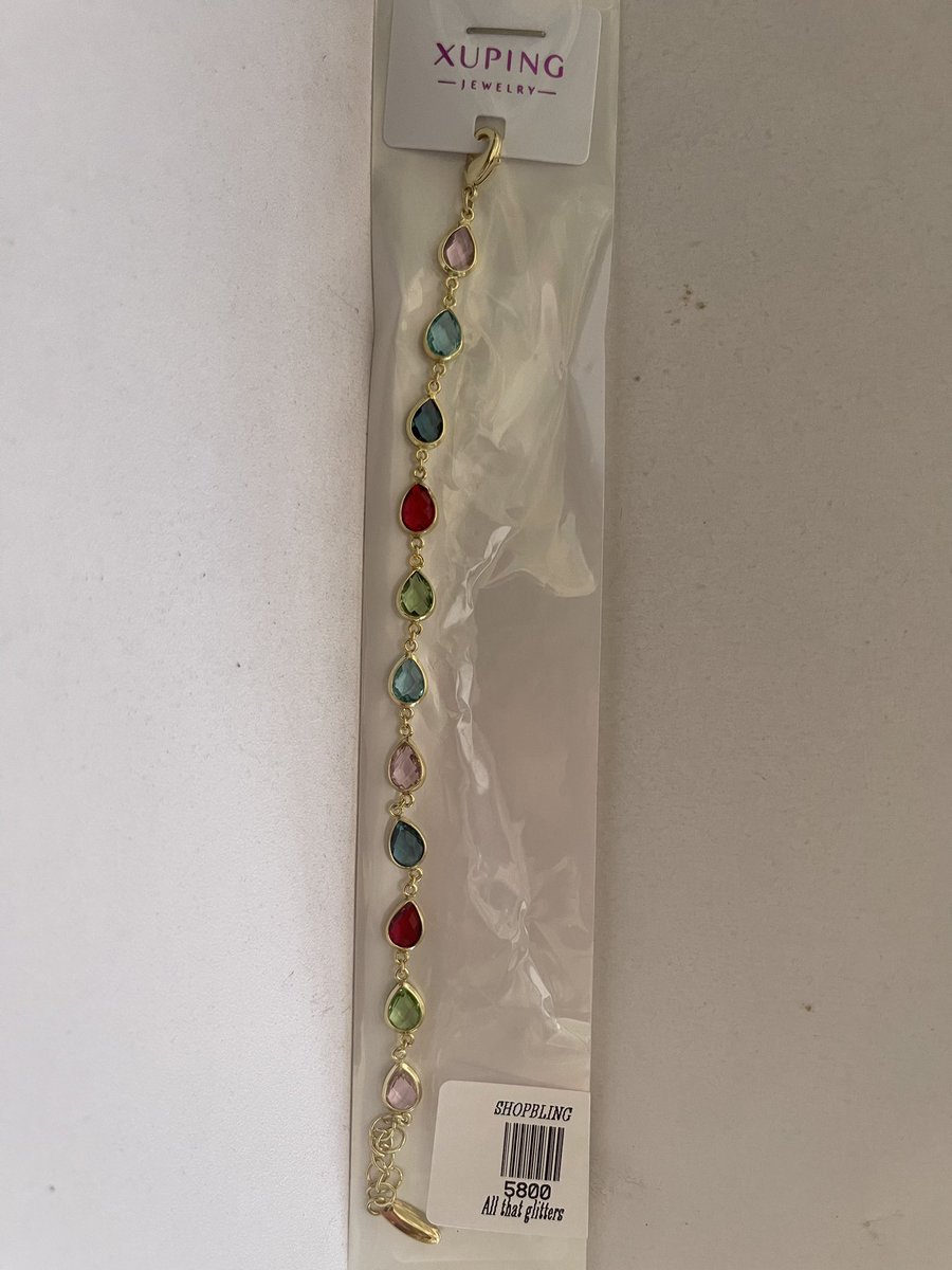 SipareeSparkles's tweet photo. Colorful Gold Hand Chain
Extra? Always!
Price:5,800 Naira
#maincharacterenergy #goldaccessories #ithitsdifferent
#jewelrygoals#xuping https://t.co/iJYMMFtDI6