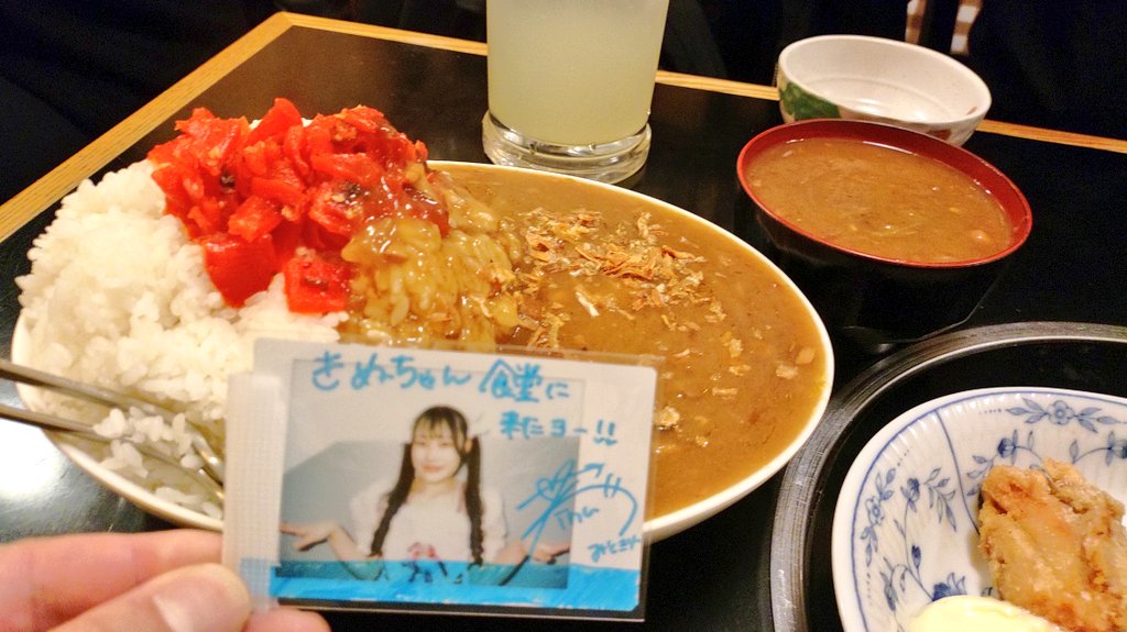 cele_karakai's tweet photo. @Relier_info #Relier
@kinu___093 
@mini_tenharo 
3月6日
きぬさんのルリエデビューに行ってきました。
2年やってきて、冬華さん以外と組むのは病欠等含めても初めてという貴重な日

来てくれたそがっち（ @kazusoga ）ありがとう。
ご一緒だったHIRO（ @HIRO200208 ）さんありがとう。
みやもるフォーゼさん（@phose_hakuu_m）もようやくご挨拶できた。
penpenさんともお会いできて嬉しかったです。

エンドレスもガチ恋口上を打ったぞ。（2小節早めに発動）

他にも色んな出会いがあった一日だったなぁ。
締めは今日も今日とてきぬちゃん食堂で。二夜連続。1週間で3回。

さて。
明日は朝6時起きなのに終電だ。