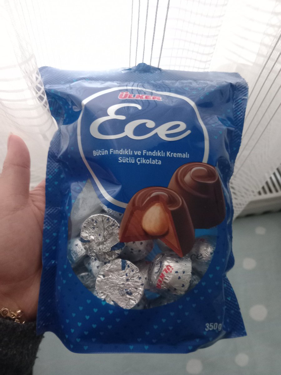 kubiltayy's tweet photo. Zengin olduğumu kimseye söylemeyeceğim ama belirtileri olacak.. https://t.co/EOOaYi5oaL