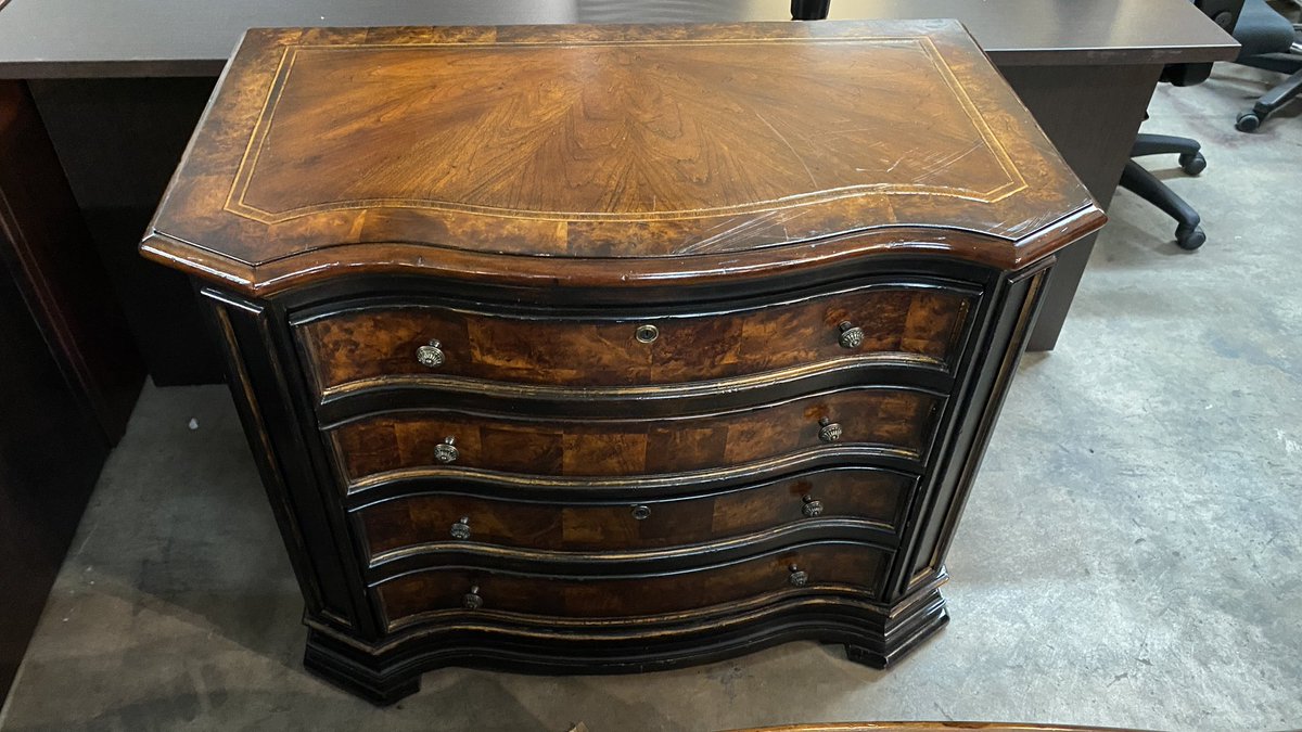 DFSIHOUSTON's tweet photo. Solid wood 2 drawer lateral file cabinet, commercial grade, wood, file hanging frames, lock with key, dimensions: 40" wide x 22" deep x 32" height #highend #officefurniture #houstontx https://t.co/x2QYdHiC0T
