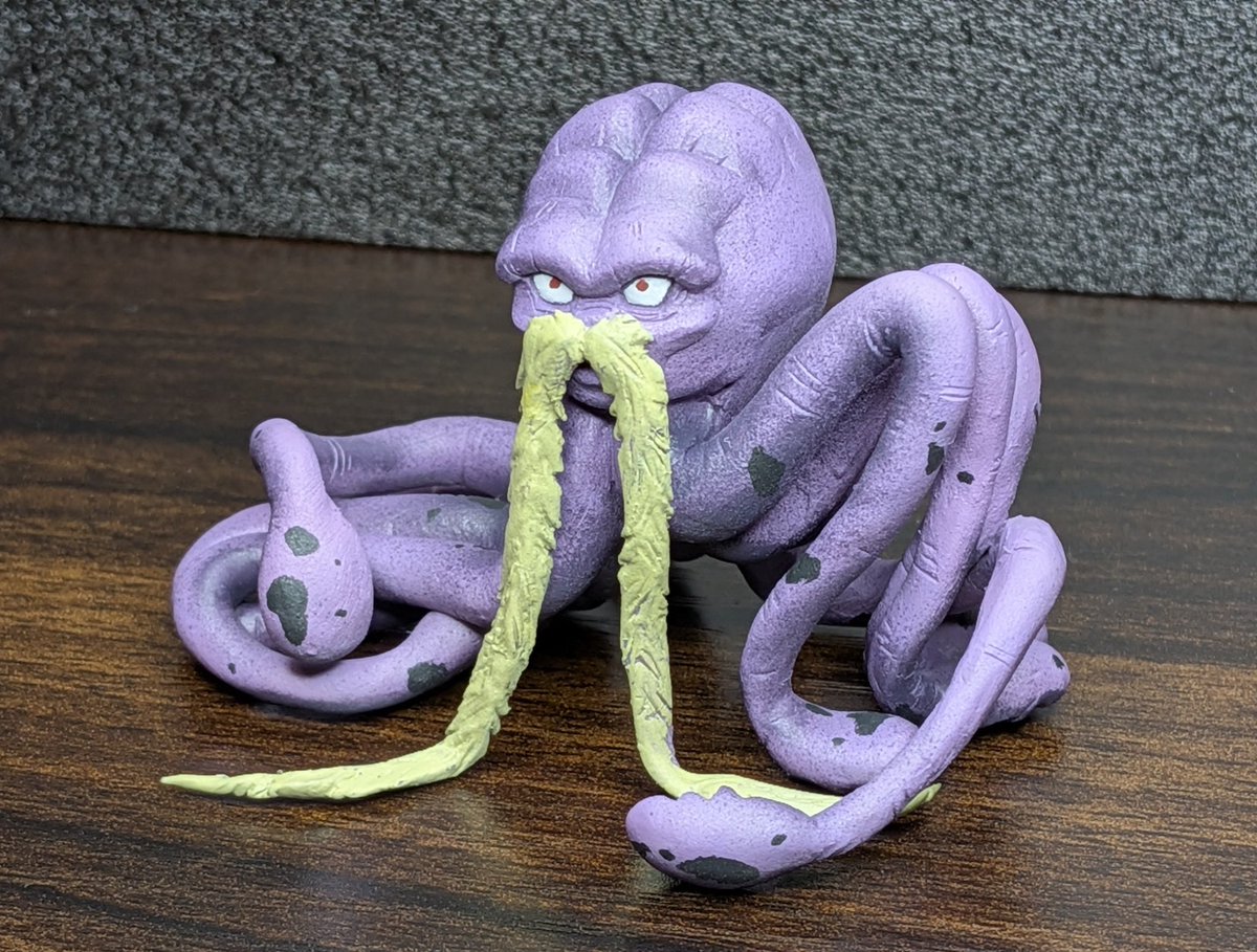 くねくね KuneKune tweet media