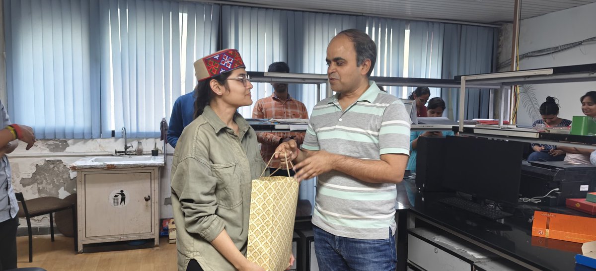 RajeshPandeyLab's tweet photo. Thank you @PriyankaMMehta for enriching #INGENHOPE lab with your PhD research highlighting alternate Transcripts role in infectious disease severity. All the best as you embark on your PostDoc journey to South Denmark University...you have been a β @IGIBSocial https://t.co/L4QKCKl5Gf