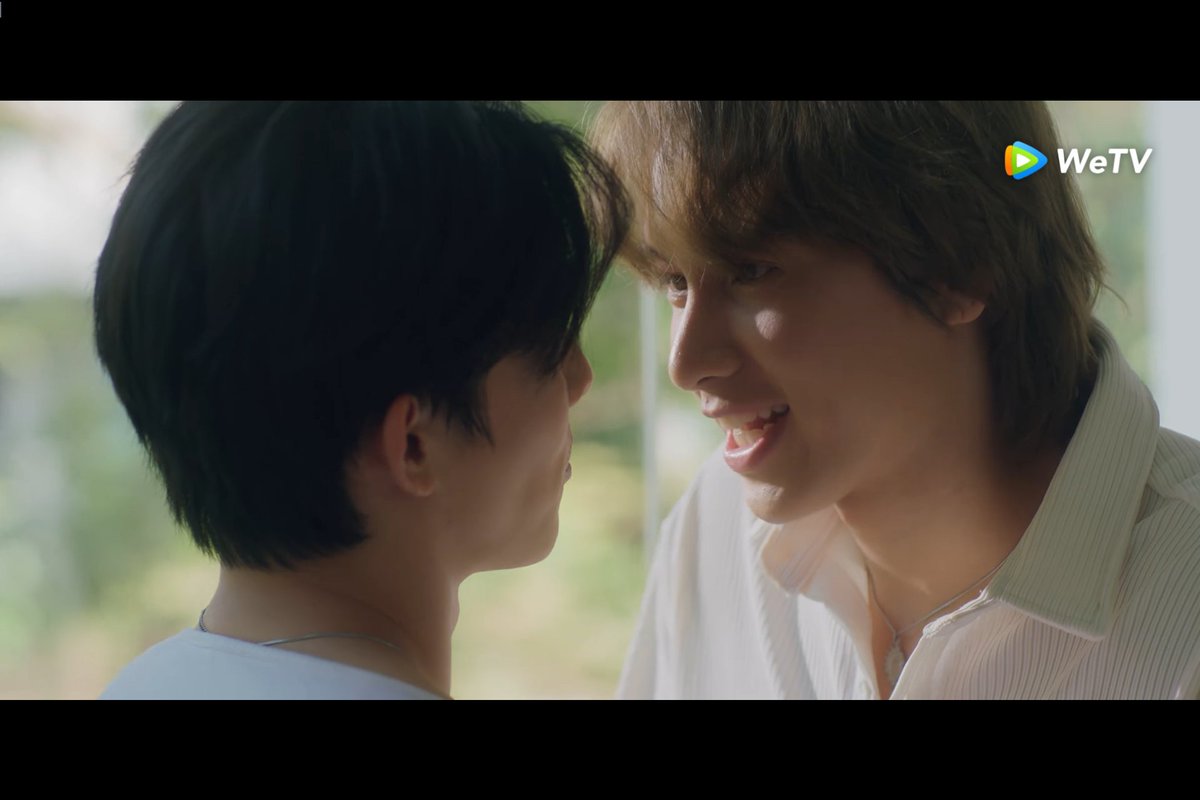 nashiesan15's tweet image. ＃TopForm ep11
ラスト！終わっちゃった…🥲
この新居のくだりから授賞式、２人のいろいろ回想までずーーーっと愛おしさ満載！
お互いの目が大好きを物語ってた！！
何回見てもJinとAkinにもってかれるな～
やっぱり好きだな　#topformtheseries 
#smartcsnp #bxxmrvw