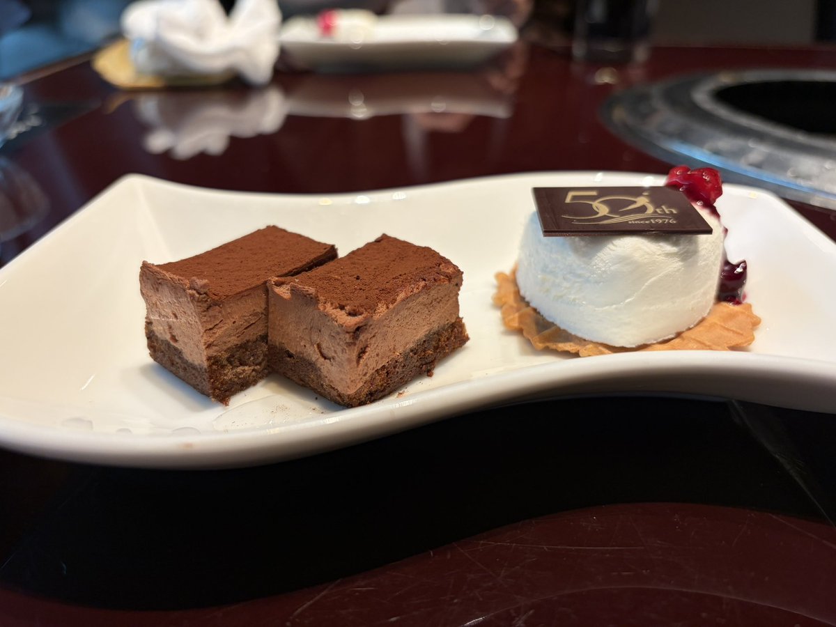 EDES_Yu's tweet photo. 敘敘苑初體驗 不錯吃 
但日本高級的肉真的好油
帕青哥-5000虧爛 https://t.co/lMRTKIj0J9