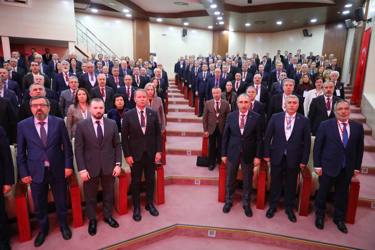 uni_amasya's tweet photo. 263. Üniversitelerarası Kurul (ÜAK) Toplantısı, Yükseköğretim Kurulu Başkanı Prof. Dr. Erol Özvar başkanlığında Ankara’da gerçekleştirildi. Toplantıya Amasya Üniversitesi Rektörü Prof. Dr. Ahmet Hakkı Turabi, Rektör Yardımcısı Prof. Dr. Murat Kurt ile birlikte katıldı. https://t.co/H8D6pRMPNQ