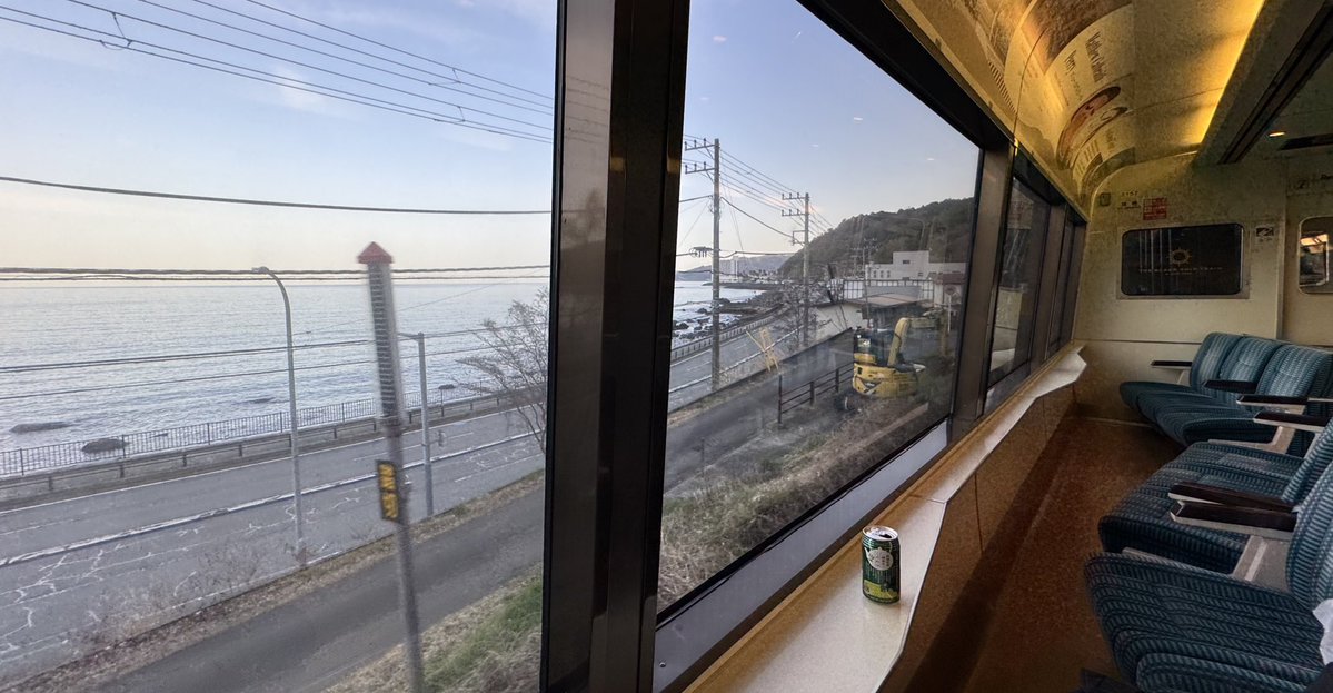 ユニなつお tweet media