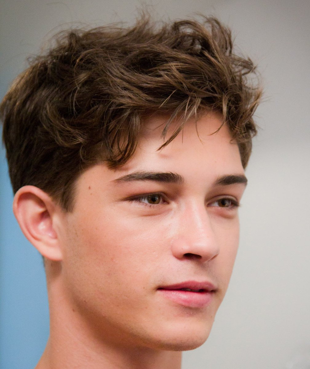 Stats Globe tweet media