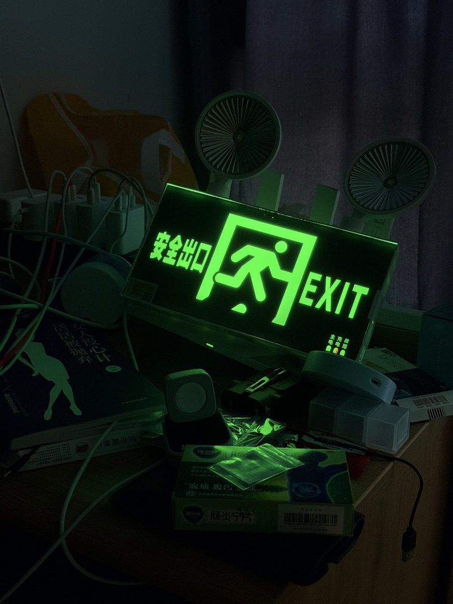 CuSO₄(aq) tweet media