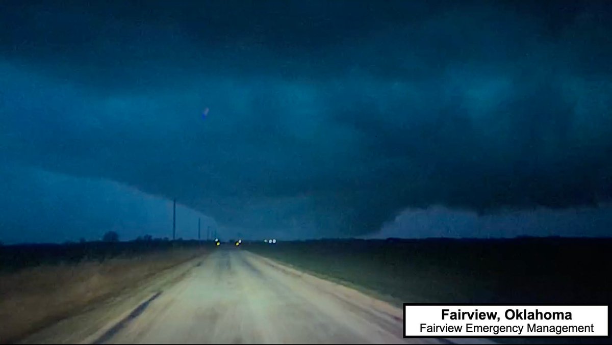 I_Am_MrsB tweet media