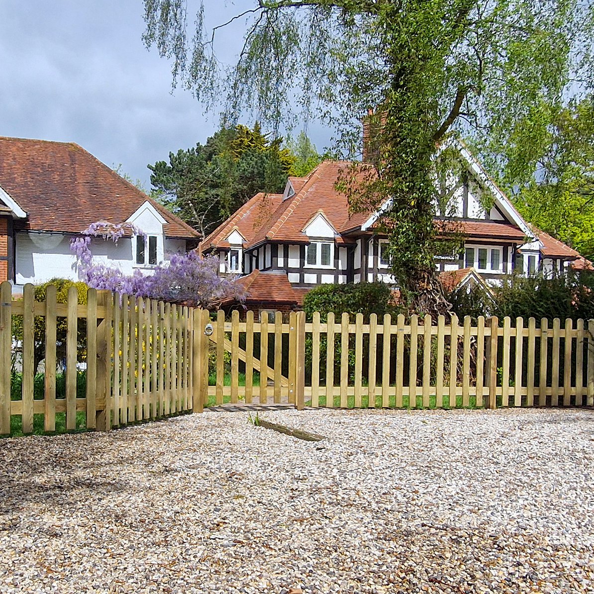 Jacksons Fencing tweet media