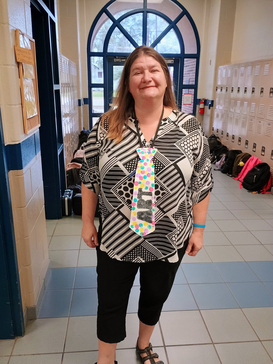 ConroeVisualArt's tweet photo. Travis Intermediate celebrates Big Art Day with Art Ties Us Together. @TXarted https://t.co/x0S8uJbGLQ