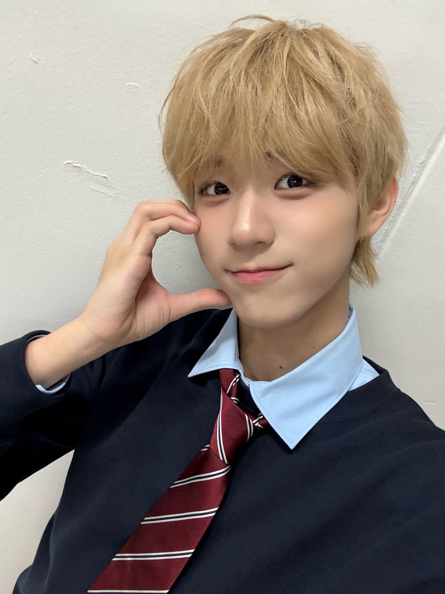 DAISUKEVOL's tweet photo. 260307 위버스 포스트

포하랑 많이 만날 수 있어서 너무 기뻐요!!

#다이스케 #DAISUKE #아홉 #AHOF https://t.co/cw7kMoz0RL