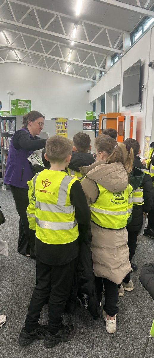 Halton Libraries tweet media