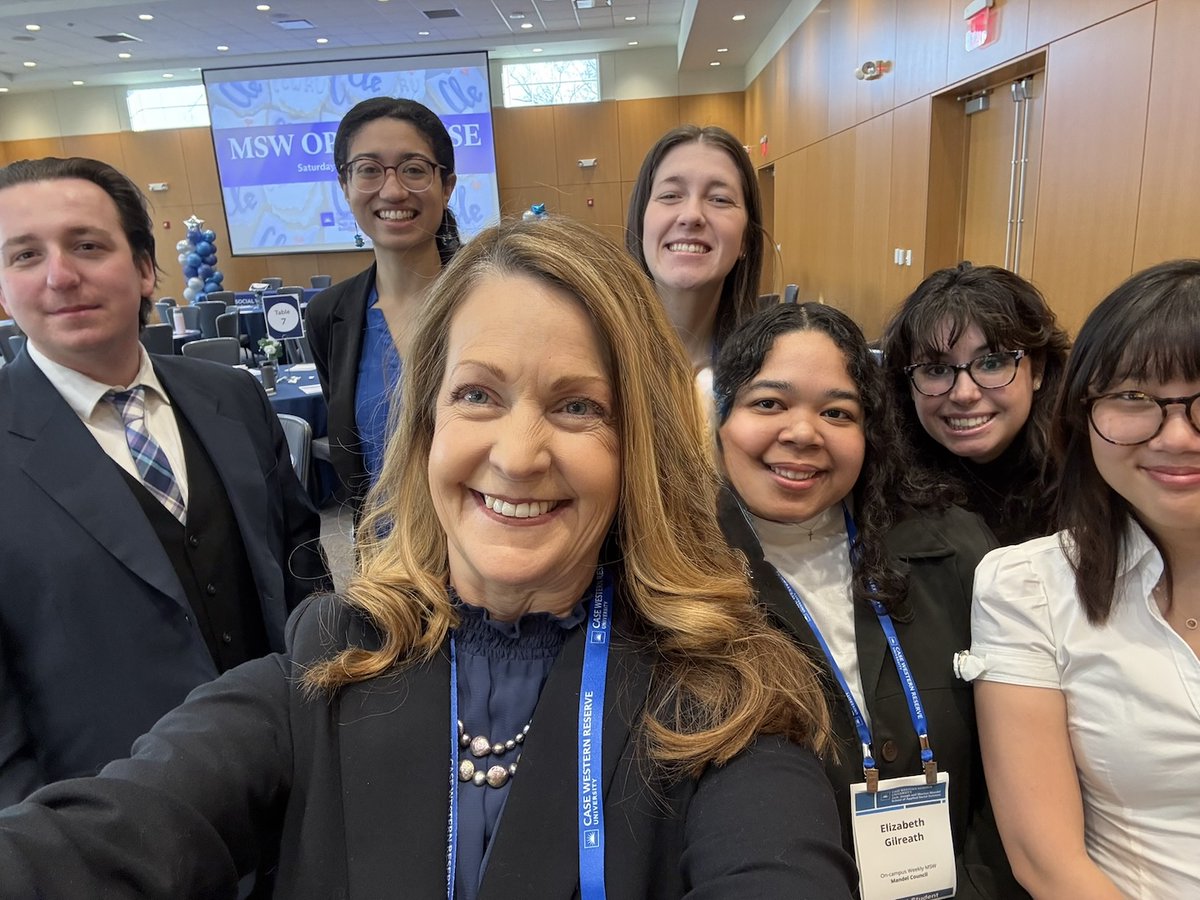 MandelSchool's tweet photo. Our 2026 MSW Open House was a success 🎉Thanks to everyone who joined us this weekend.

Ready to take the next step? Apply by March 15: https://t.co/ve1cr1b2cB https://t.co/oHpEQfzEMG