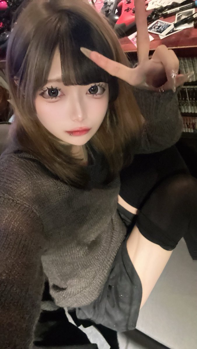 lqwllx's tweet photo. うまれました

#自撮り界隈 #自撮り界隈とつながりたい #地雷 #雰囲気 #いいねでDM #誕生日 https://t.co/gOKEYVDroW