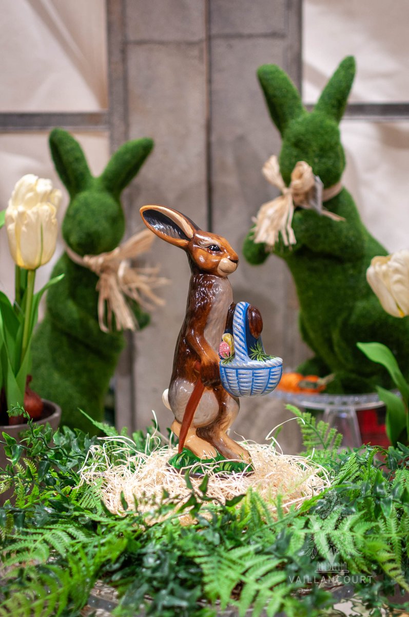 Vaillancourt Folk Art tweet media