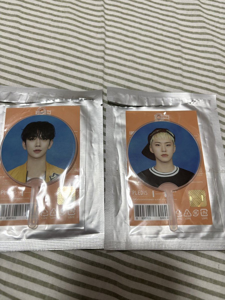 escoupsy__'s tweet photo. WTT - CARATLAND MINI PICKET KEYRING

HAVE: Joshua / Hoshi
WANT: S.Coups / Mingyu

Meet-up at National Stadium - 07/03

#SEVENTEEN_NEW_IN_SINGAPORE 
#SEVENTEEN #MINGYU #SCOUPS #JOSHUA #HOSHI https://t.co/wG9Z41bhte