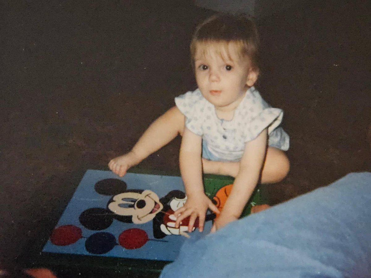 UND Communication tweet media