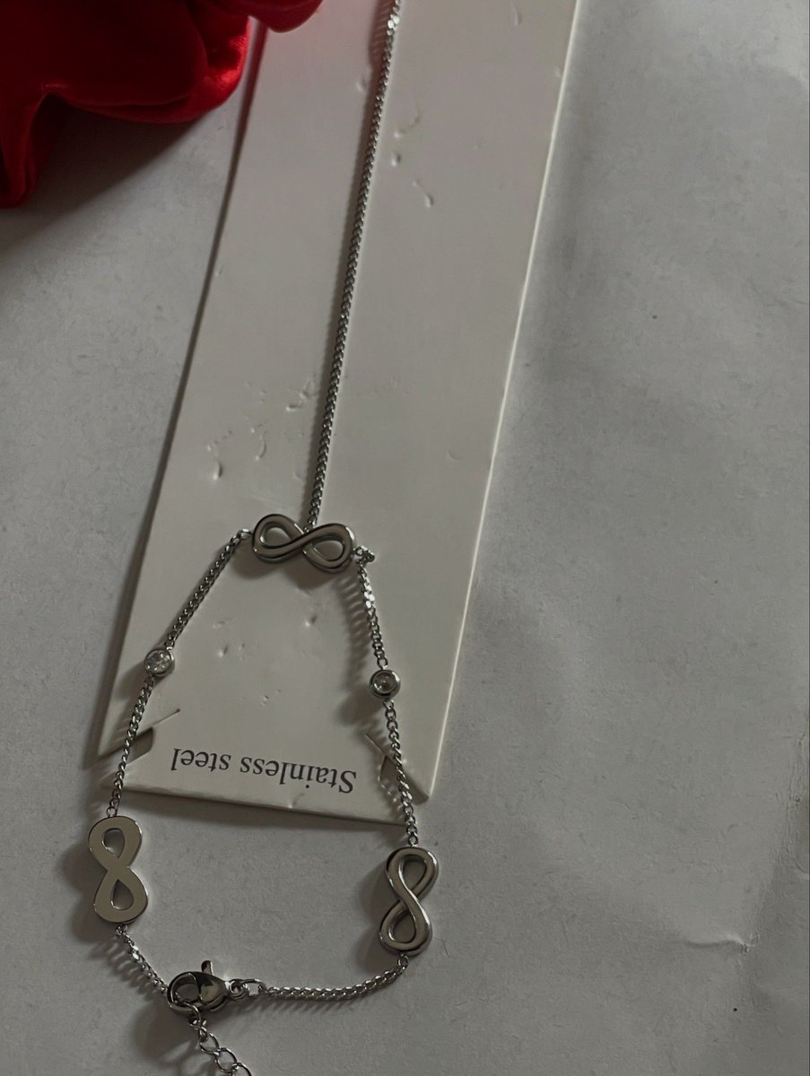 SipareeSparkles's tweet photo. Silver Infinity Mitten Bracelet
Price:4,000 Naira
Dm to Shop!
#infinity #handchain #uyo #unique https://t.co/85AQTlToQ2