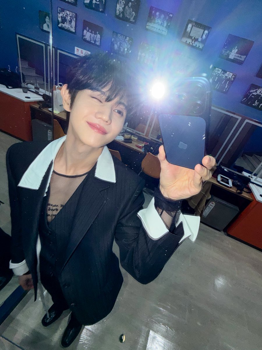 하이라이트(HIGHLIGHT) tweet media