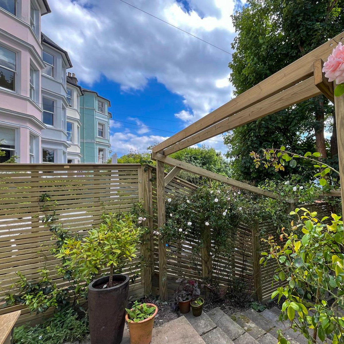 Jacksons Fencing tweet media