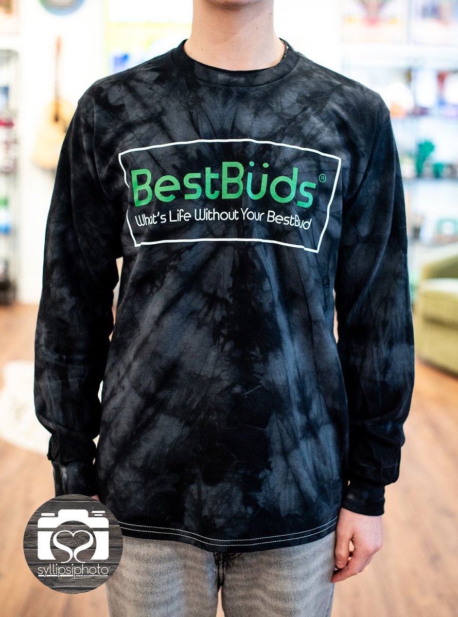 BestBuds_NJ's tweet photo. New BestBuds merch just dropped 👕✨Stop by the shop, check out the new gear, and rep your favorite women-owned dispensary. Grab yours before it’s gone 💚 #BestBuds #NewMerch #tgif #njcannabis #womenowned https://t.co/NLZX0ftODr