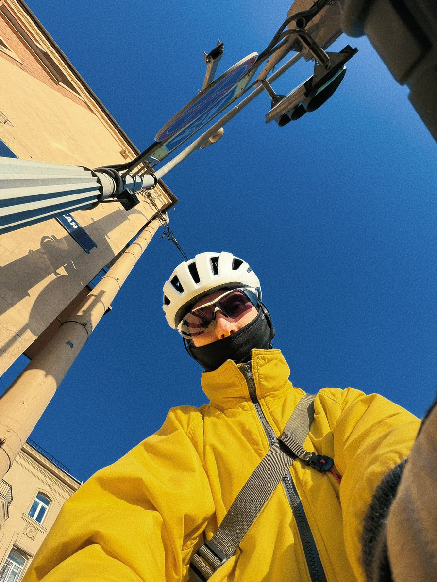 эчпочмоня tweet media