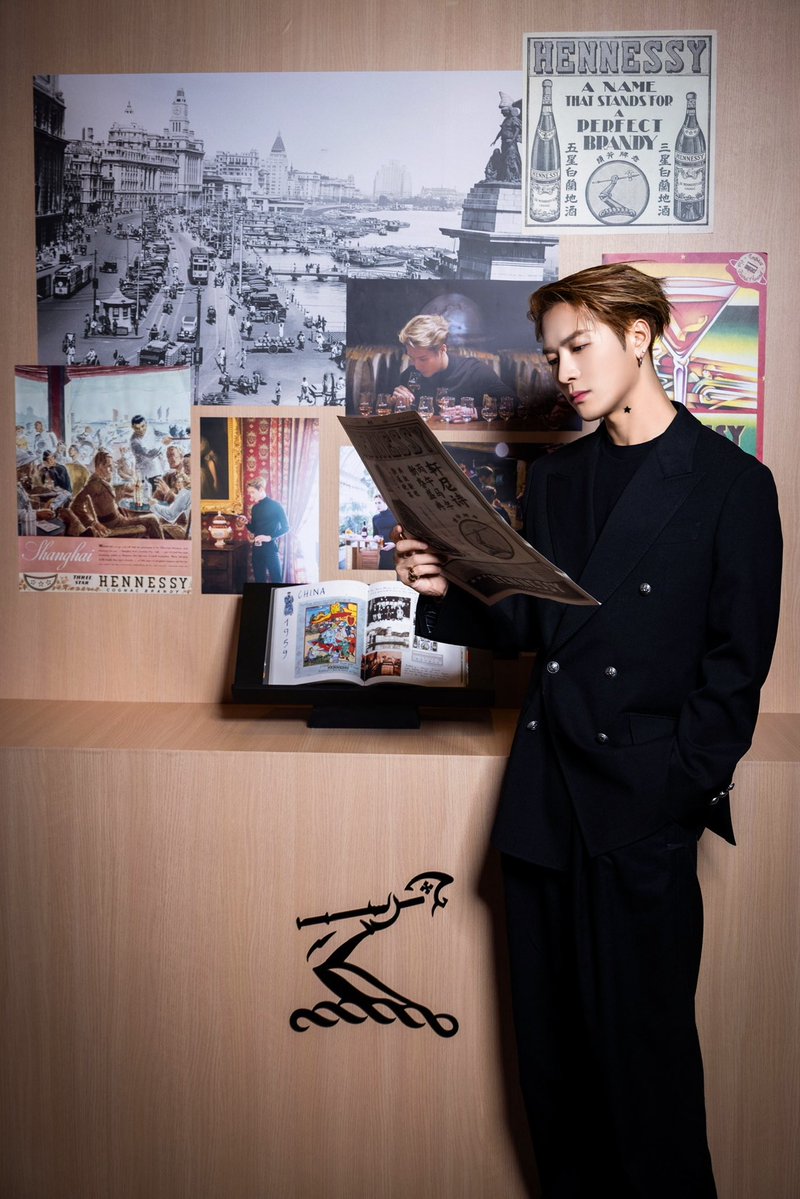 🥃
<a href="/Hennessy/">Hennessy</a> 

#JACKSONWANG 
#王嘉爾 
#잭슨 
#Hennessy