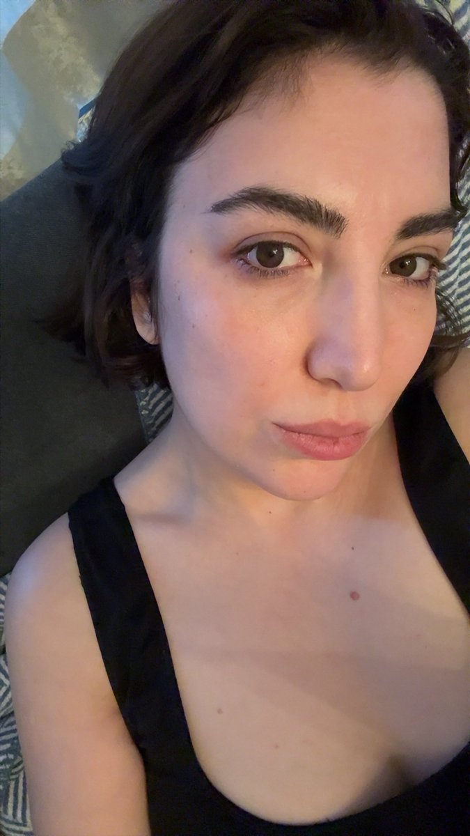 hikayeninsonunubaştanyaşayankülkedisi tweet media