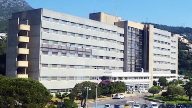 Castellani_'s tweet image. Pour info j’ai été reçu à ma demande au ministère de la santé pour souligner une fois de plus les insuffisances de la couverture hospitalière de #Bastia. Les promesses de Yannick Neuder doivent être tenues. Je continuerai à m’engager autant que de besoin sur ce sujet essentiel.
