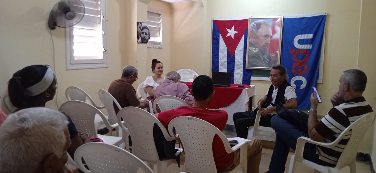 #AhoraMismo  🗞️ En el marco de la Jornada de la Prensa en #CiegodeAvila, se presenta en la mañana de este viernes, en la sede de la UPEC, el libro Arma secreta de Cuba en Angola, del periodista Pastor Batista.

<a href="/rocdecubano/">Roberto Carlos</a> <a href="/JHGcasanova/">julio Heriberto Gómez Casanova</a> <a href="/MariposaAvilena/">Mariposa Avileña</a> <a href="/filiclary/">DeAvila.com</a>
 🧵1/2