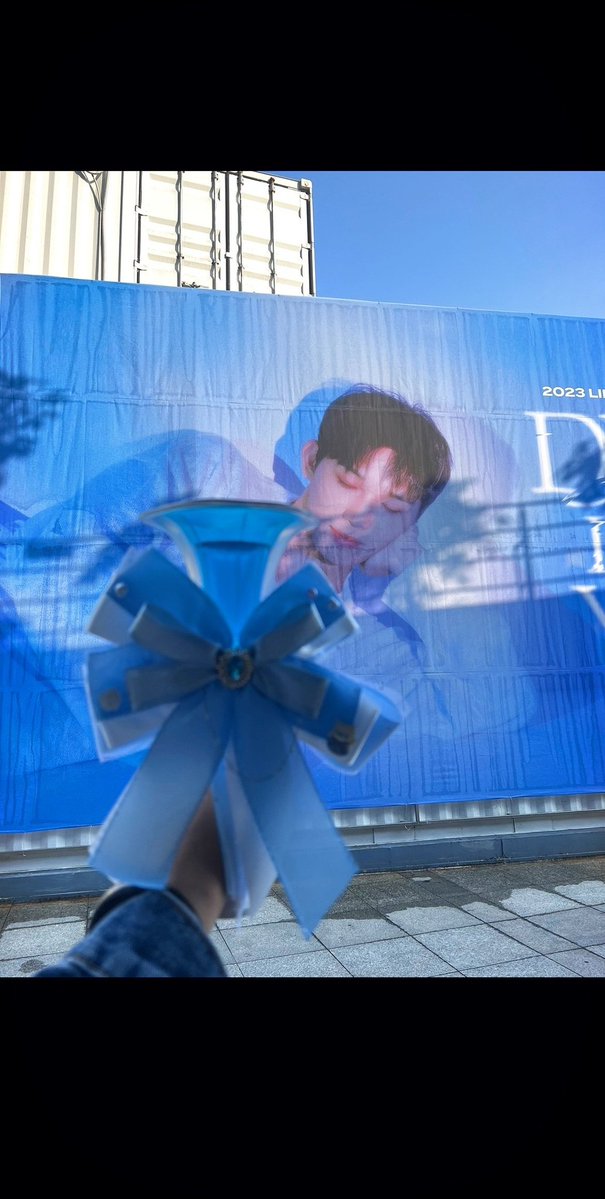 #멜로디의_바다_현식아_생일축하해
현식아, 생일 축하해.
끝없이 넓은 우주처럼 너의 하루가 반짝이고,
깊고 푸른 바다처럼 행복이 가득한 한 해가 되길 바라🌊