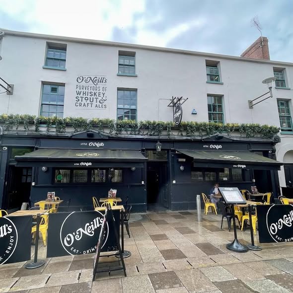 SWalesNo1CSC's tweet photo. We are pleased to announce that the new home of South Wales No1 CSC is O’Neill’s, Trinity Street,  Cardiff. Wee O’Neills is situated next to Cardiff indoor market opposite St John’s Church. See you there this Sunday for the Glasgow Derby, bar open from 11am! #CadwychYFydd https://t.co/U1apqQTlVk